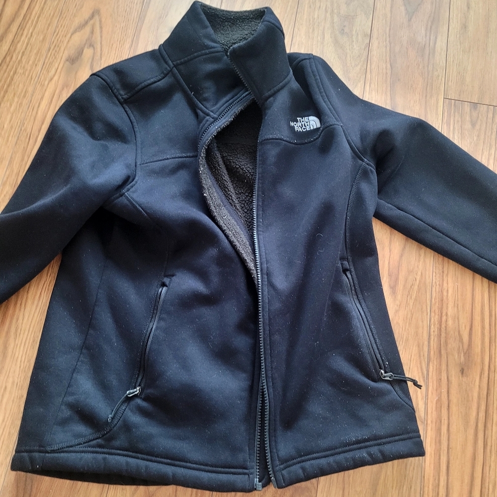 The North Face Women's Black Jacket MEDIUM